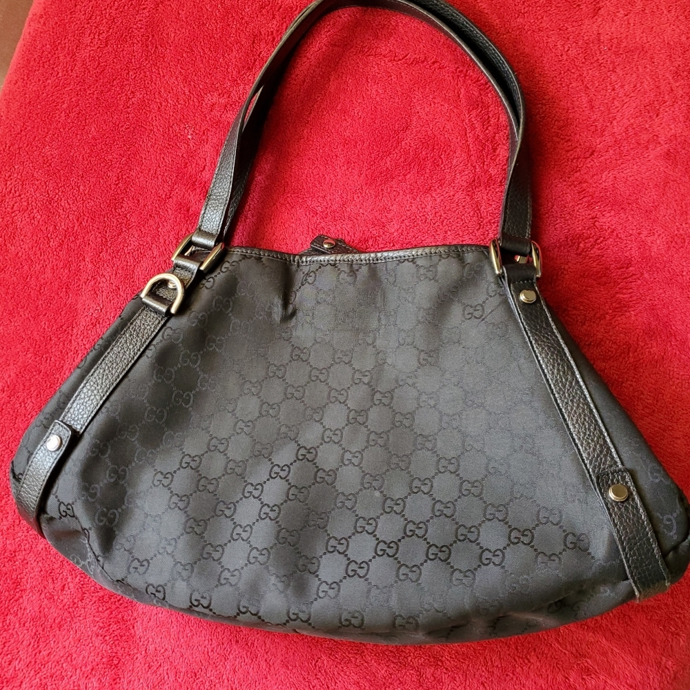Gucci GG Canvas Medium Shoulder Bag